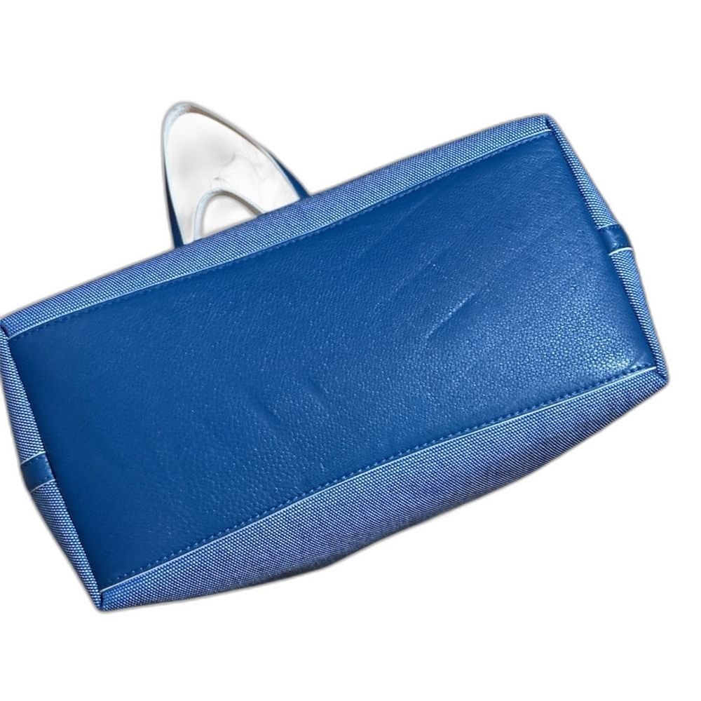 COACH Blue Canvas Taxi Tote Horse and Carriage Shoulder Bag - Picture 15 of 16